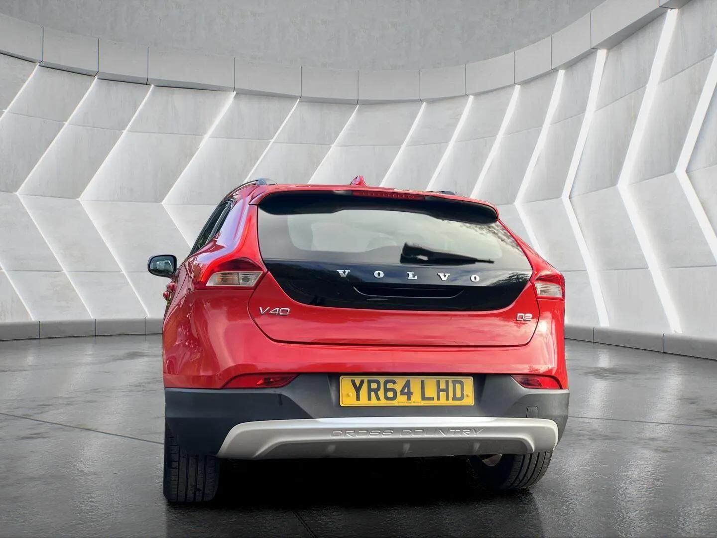 Used Volvo V40 2014 for sale - 76598459: Photo 14