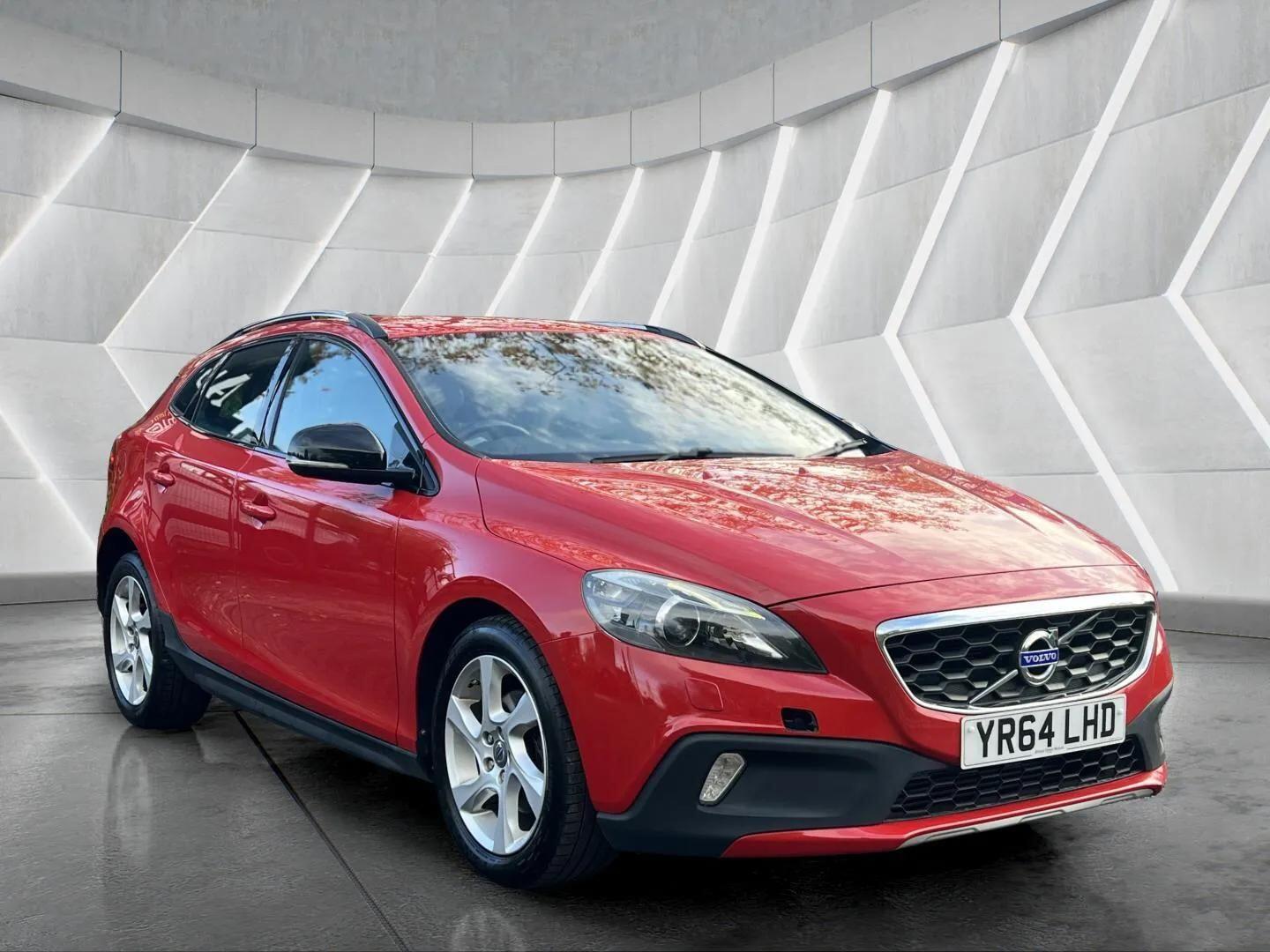Used Volvo V40 2014 for sale - 76598459: Photo 3
