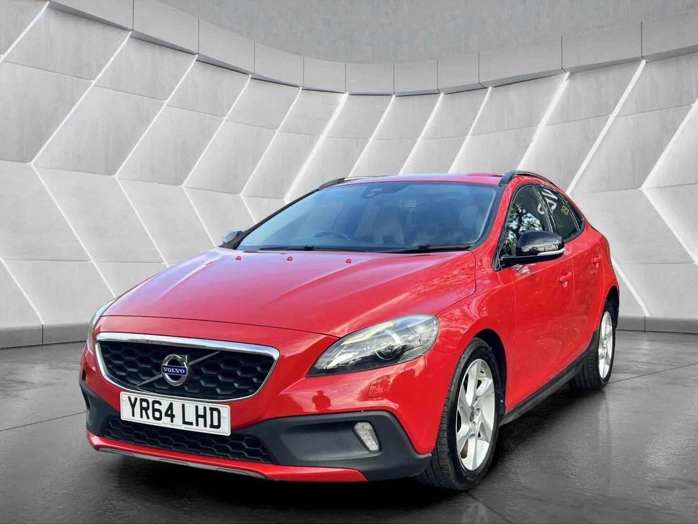 Used Volvo V40 2014 for sale - 76598459: Photo 8