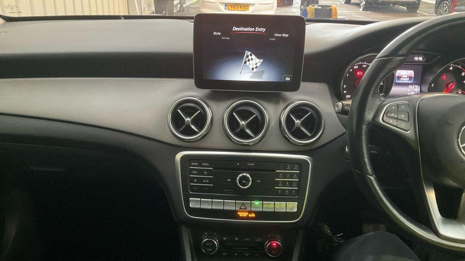 Used Mercedes-Benz GLA 2019 for sale - 76566663: Photo 11