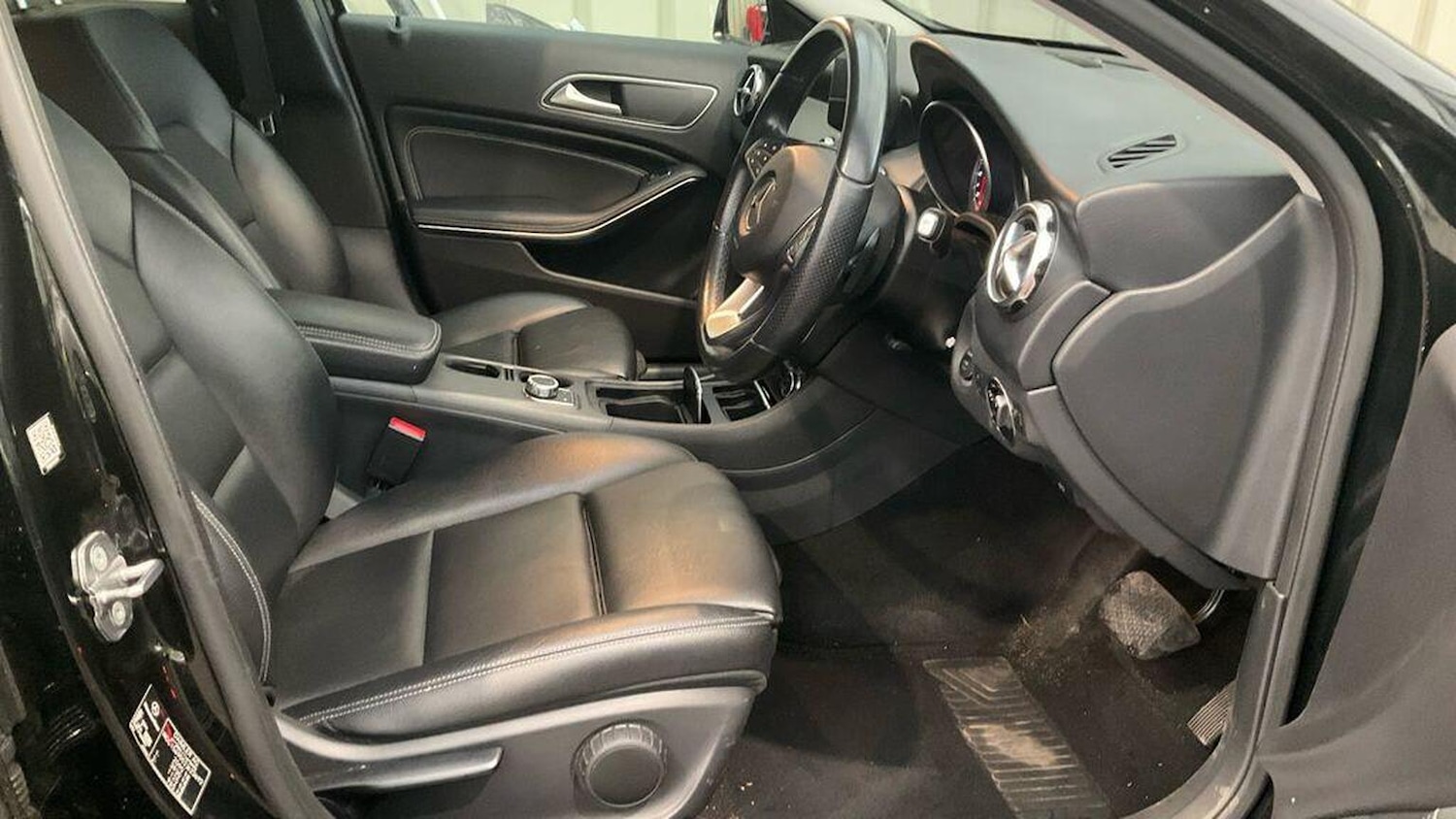 Used Mercedes-Benz GLA 2019 for sale - 76566663: Photo 9