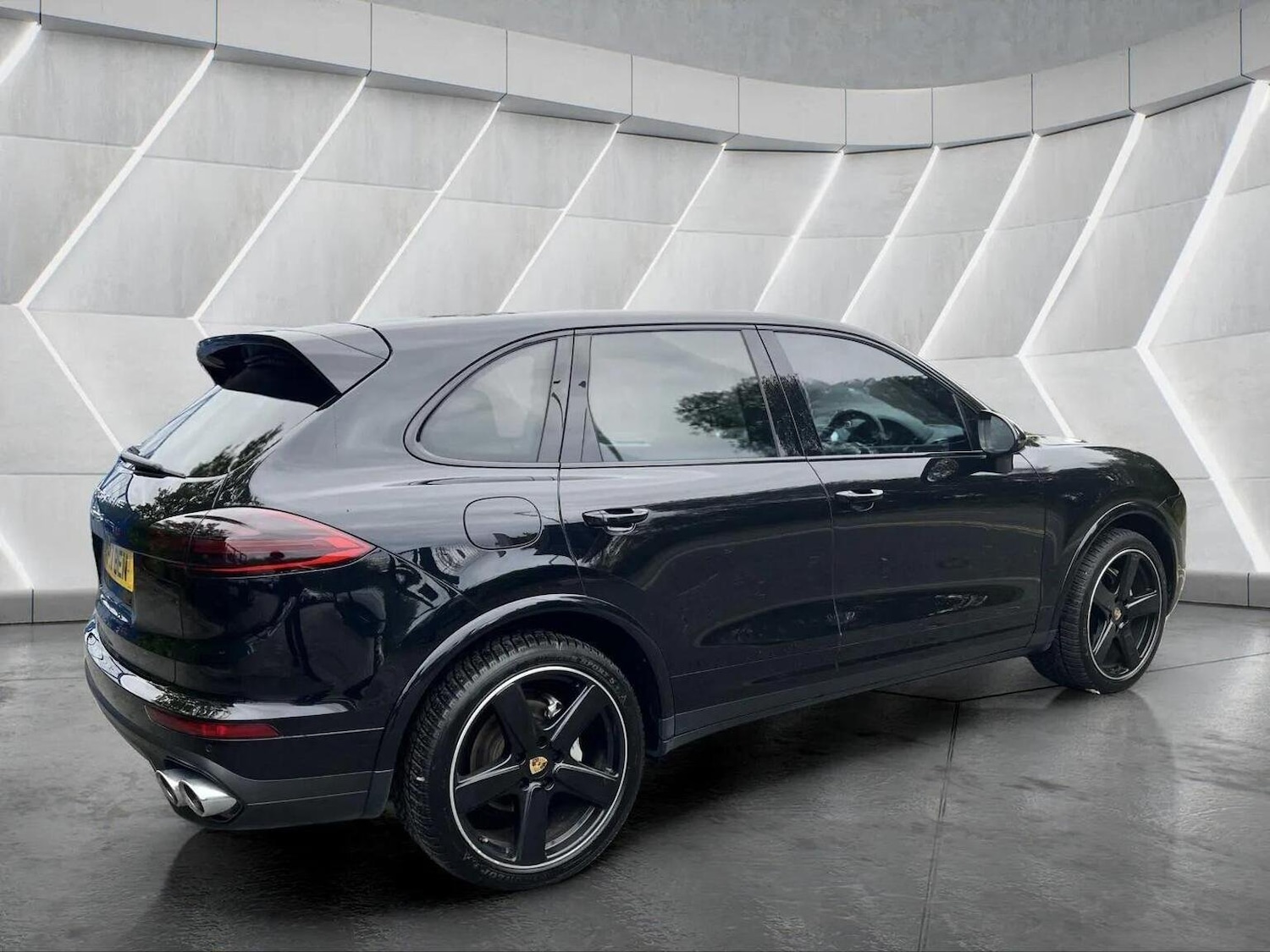 Used Porsche Cayenne 2017 for sale - 76566658: Photo 10