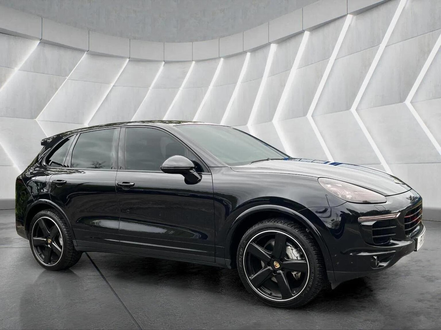 Used Porsche Cayenne 2017 for sale - 76566658: Photo 12