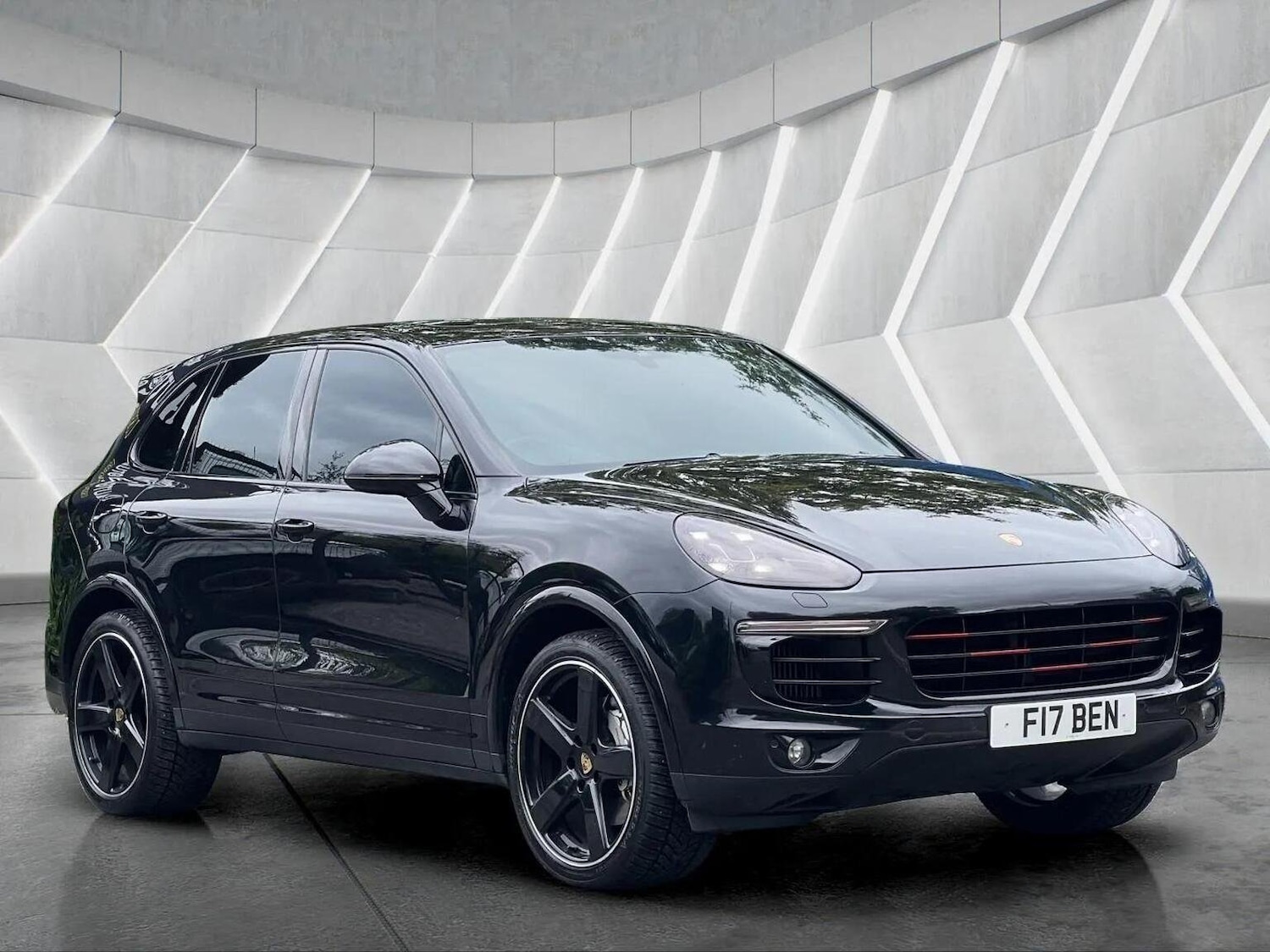 Used Porsche Cayenne 2017 for sale - 76566658: Photo 14