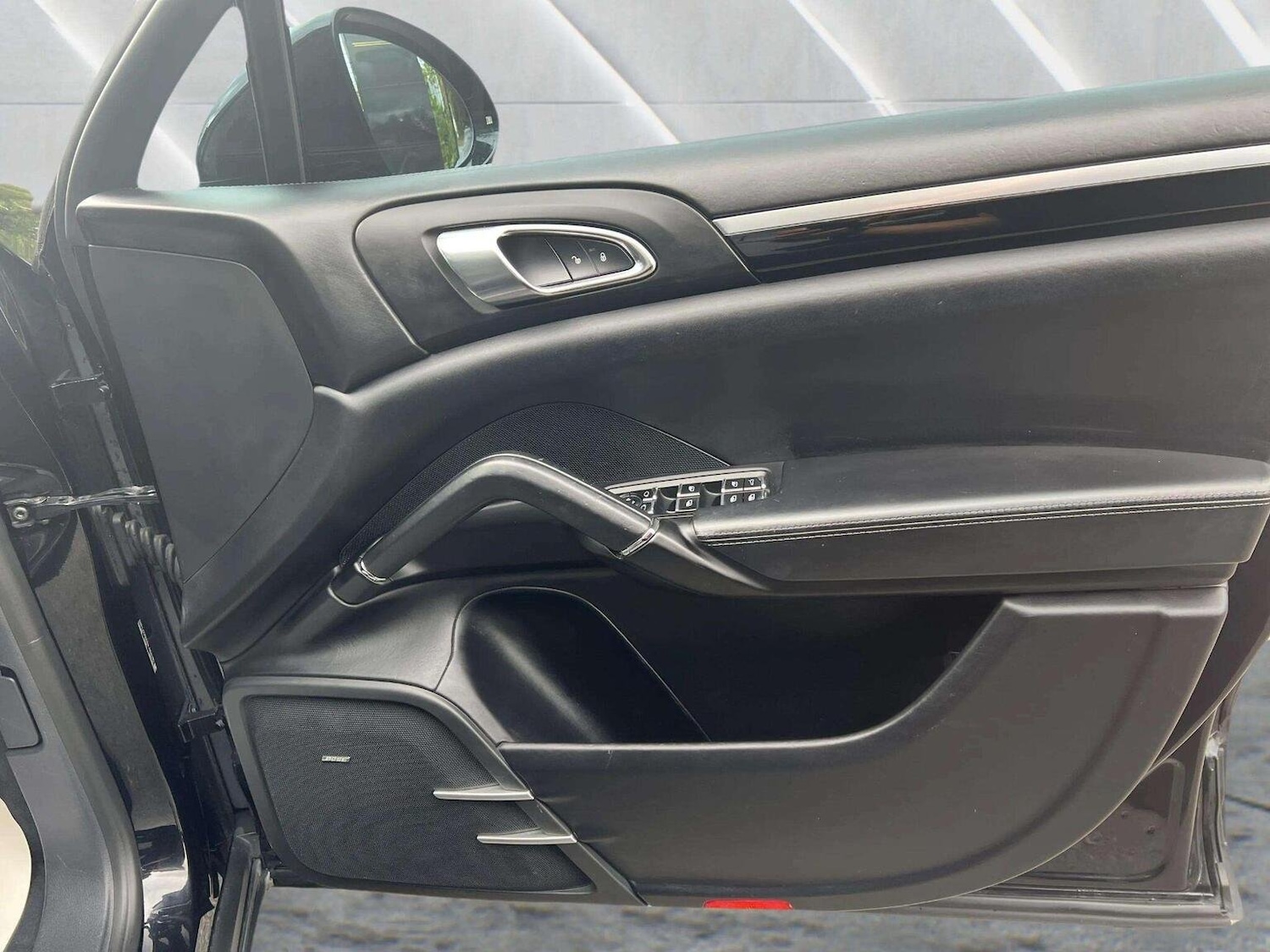 Used Porsche Cayenne 2017 for sale - 76566658: Photo 33