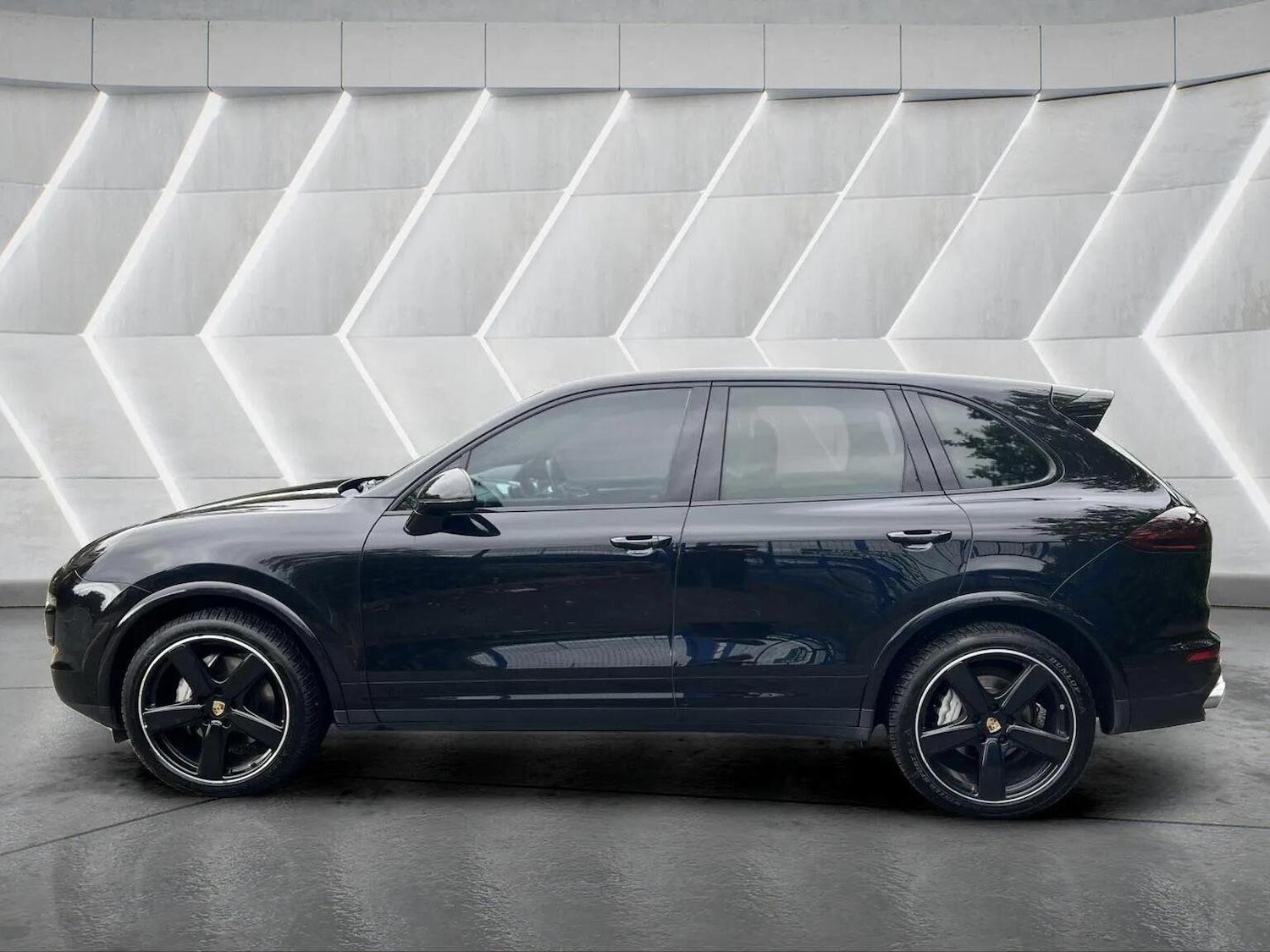 Used Porsche Cayenne 2017 for sale - 76566658: Photo 4