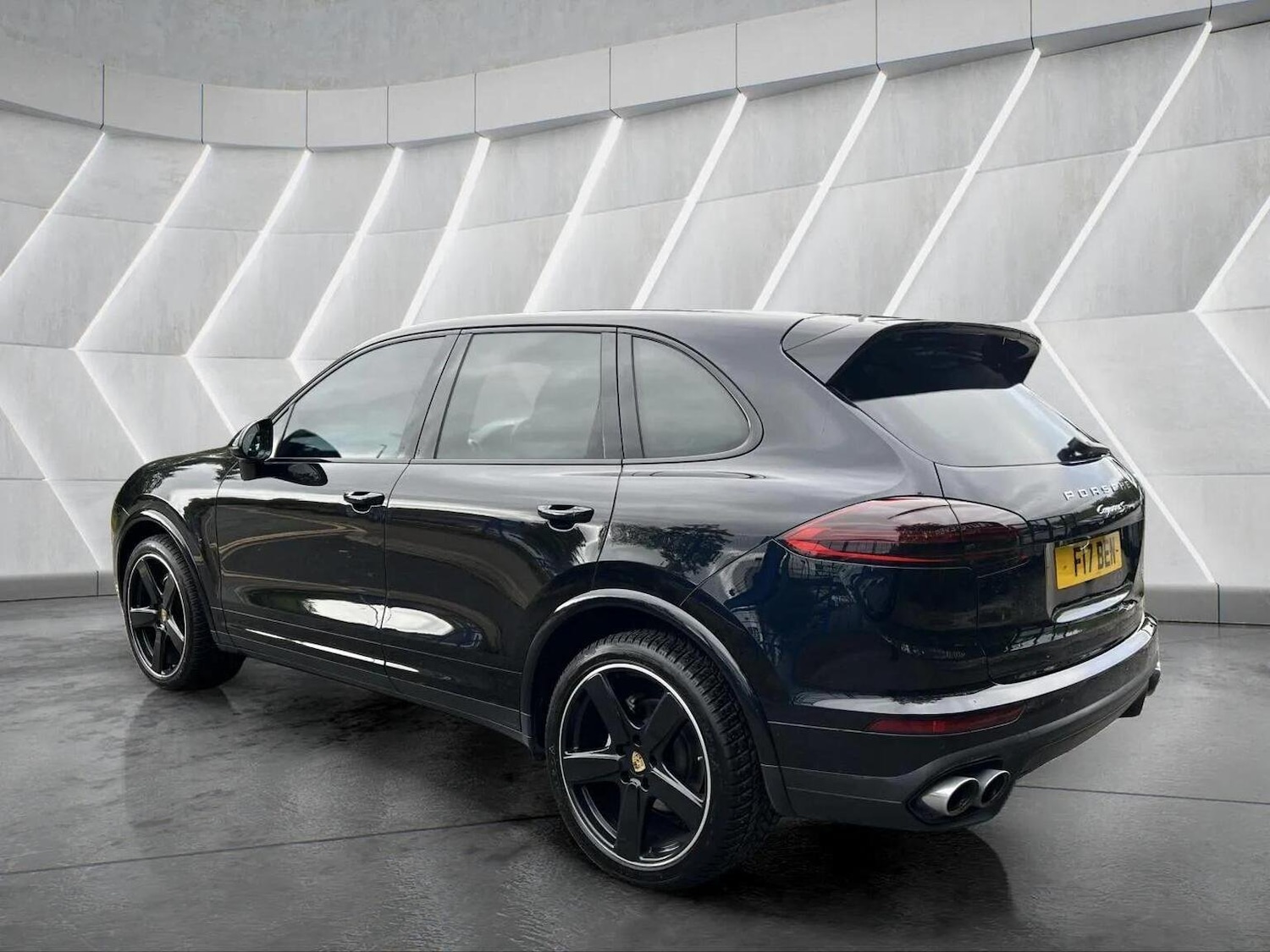 Used Porsche Cayenne 2017 for sale - 76566658: Photo 5