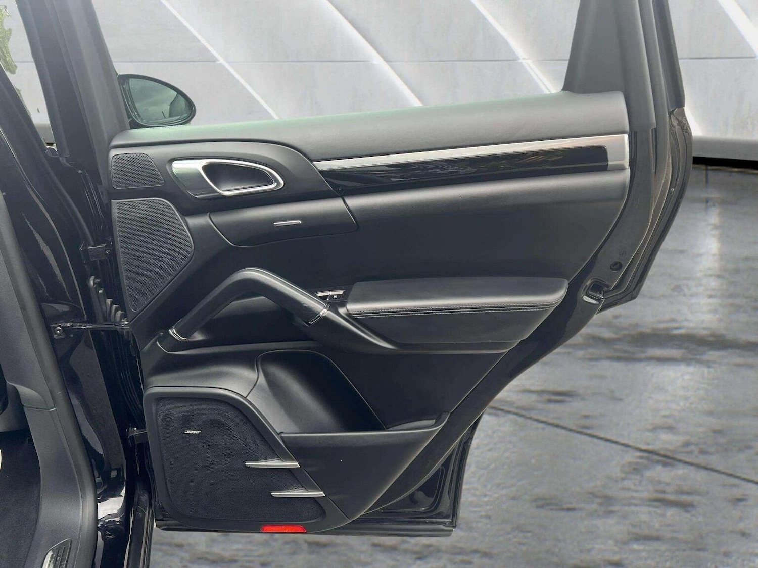 Used Porsche Cayenne 2017 for sale - 76566658: Photo 65