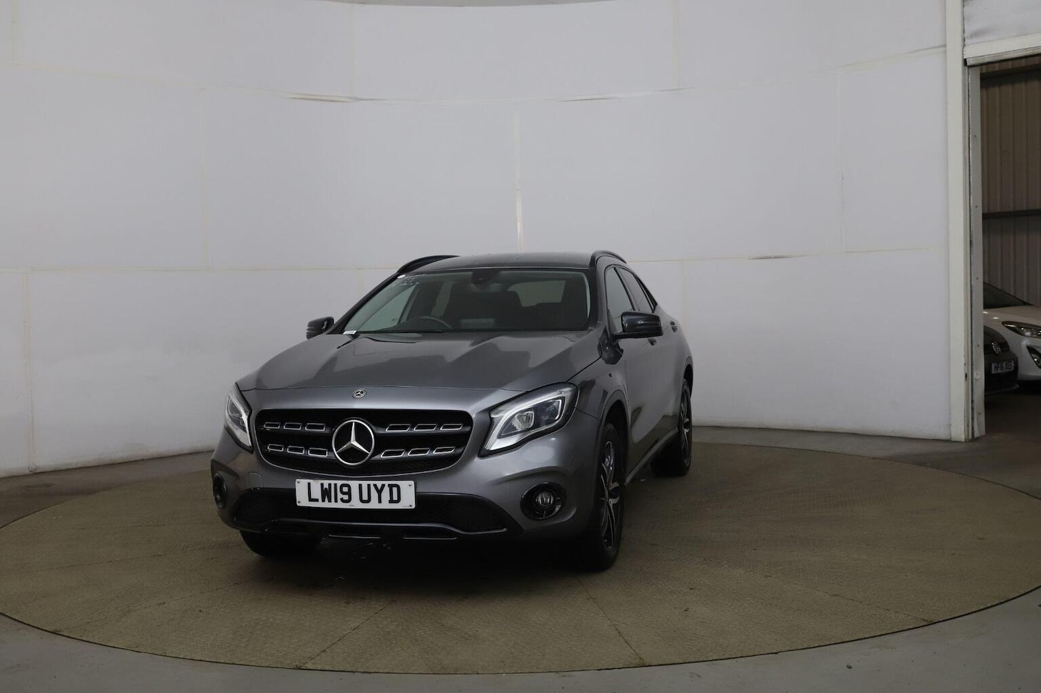 Used Mercedes-Benz GLA 2019 for sale - 76566656: Photo 1