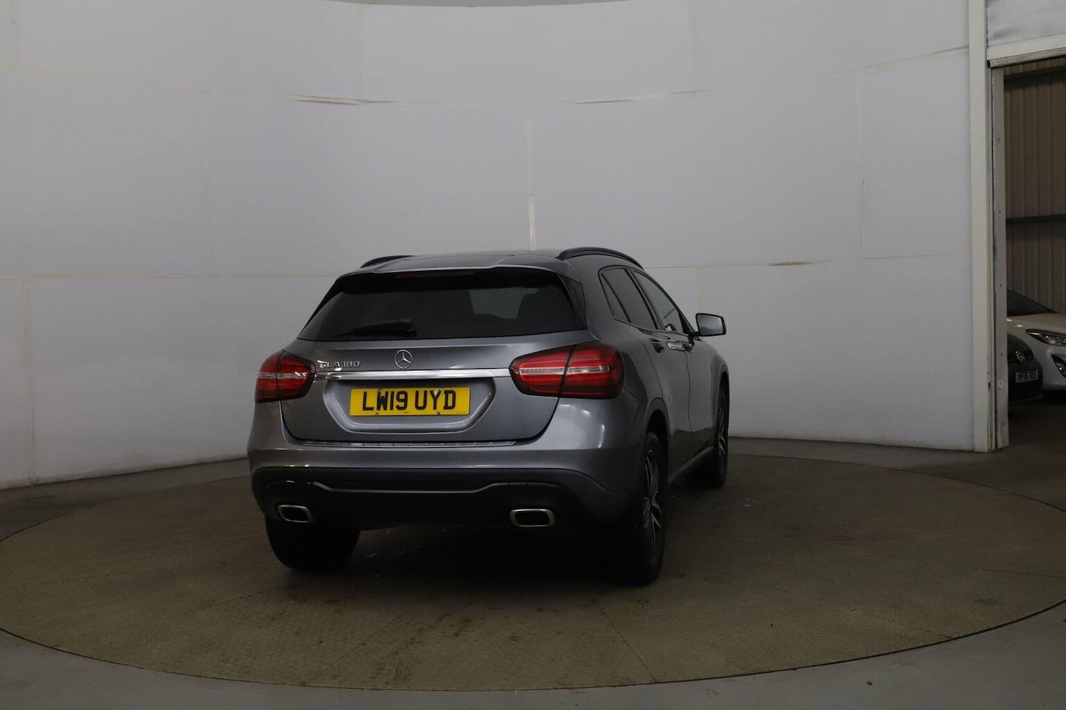 Used Mercedes-Benz GLA 2019 for sale - 76566656: Photo 3