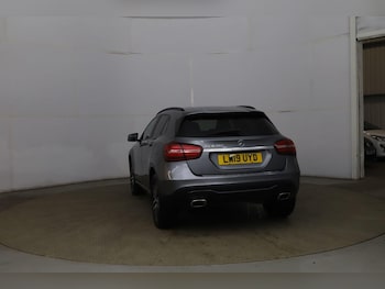 Used Mercedes-Benz GLA 2019 for sale - 76566656: Photo