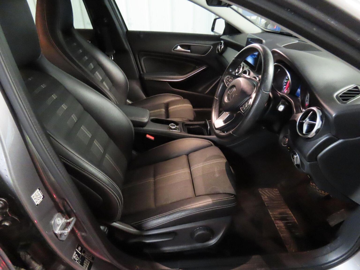 Used Mercedes-Benz GLA 2019 for sale - 76566656: Photo 8