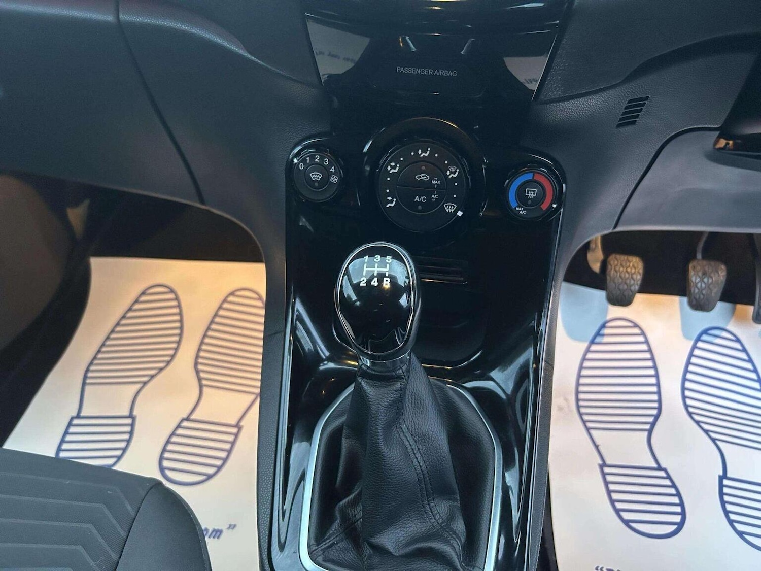 Used Ford Fiesta 2015 for sale - 76566651: Photo 28