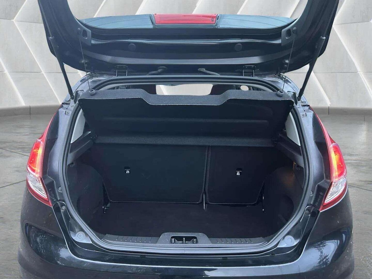 Used Ford Fiesta 2015 for sale - 76566651: Photo 34