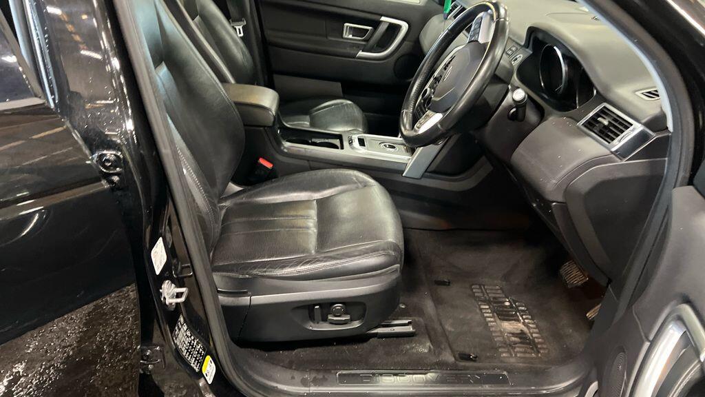 Used Land Rover Discovery Sport 2016 for sale - 76688988: Photo 11