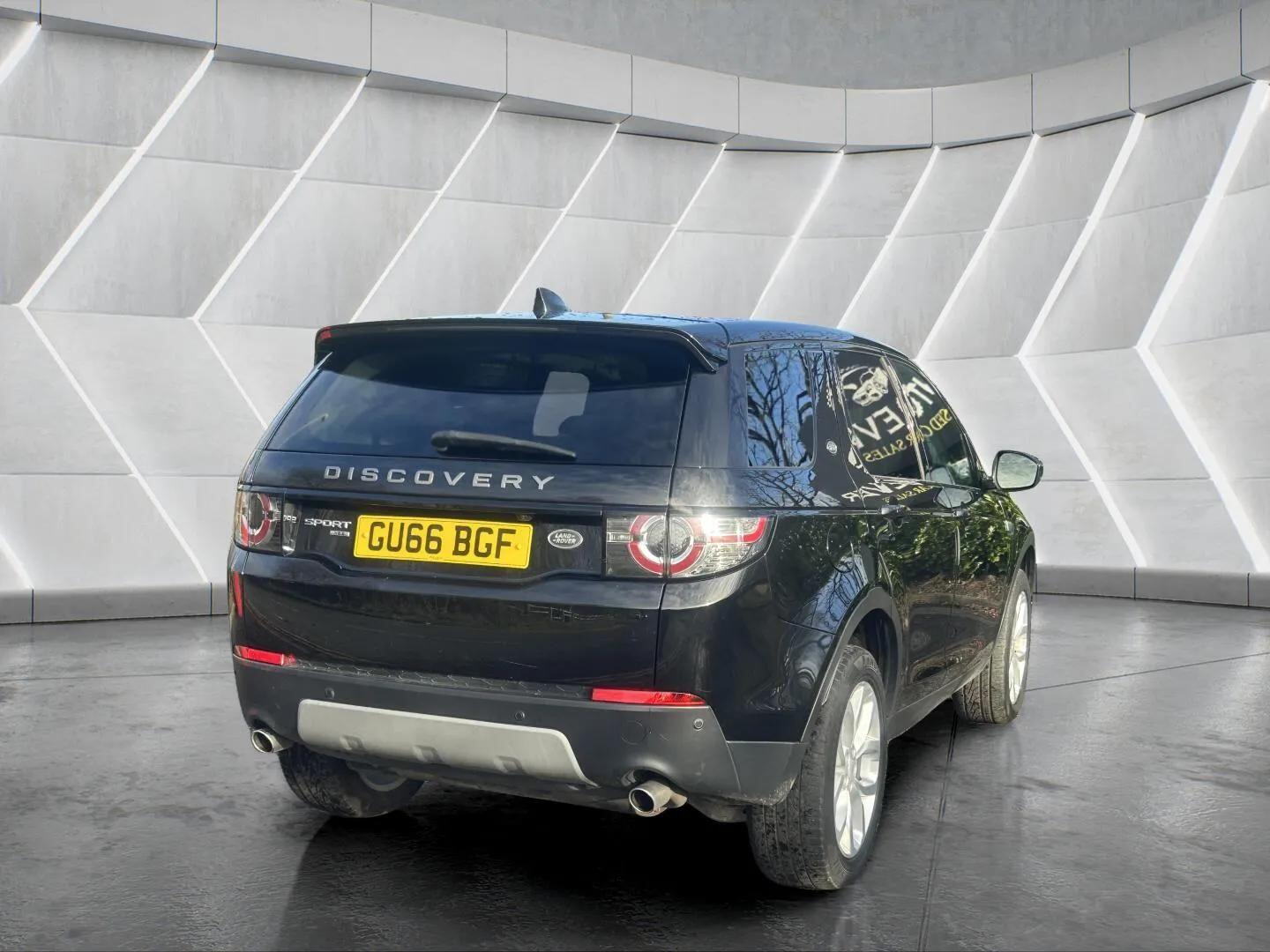 Used Land Rover Discovery Sport 2016 for sale - 76688988: Photo 14