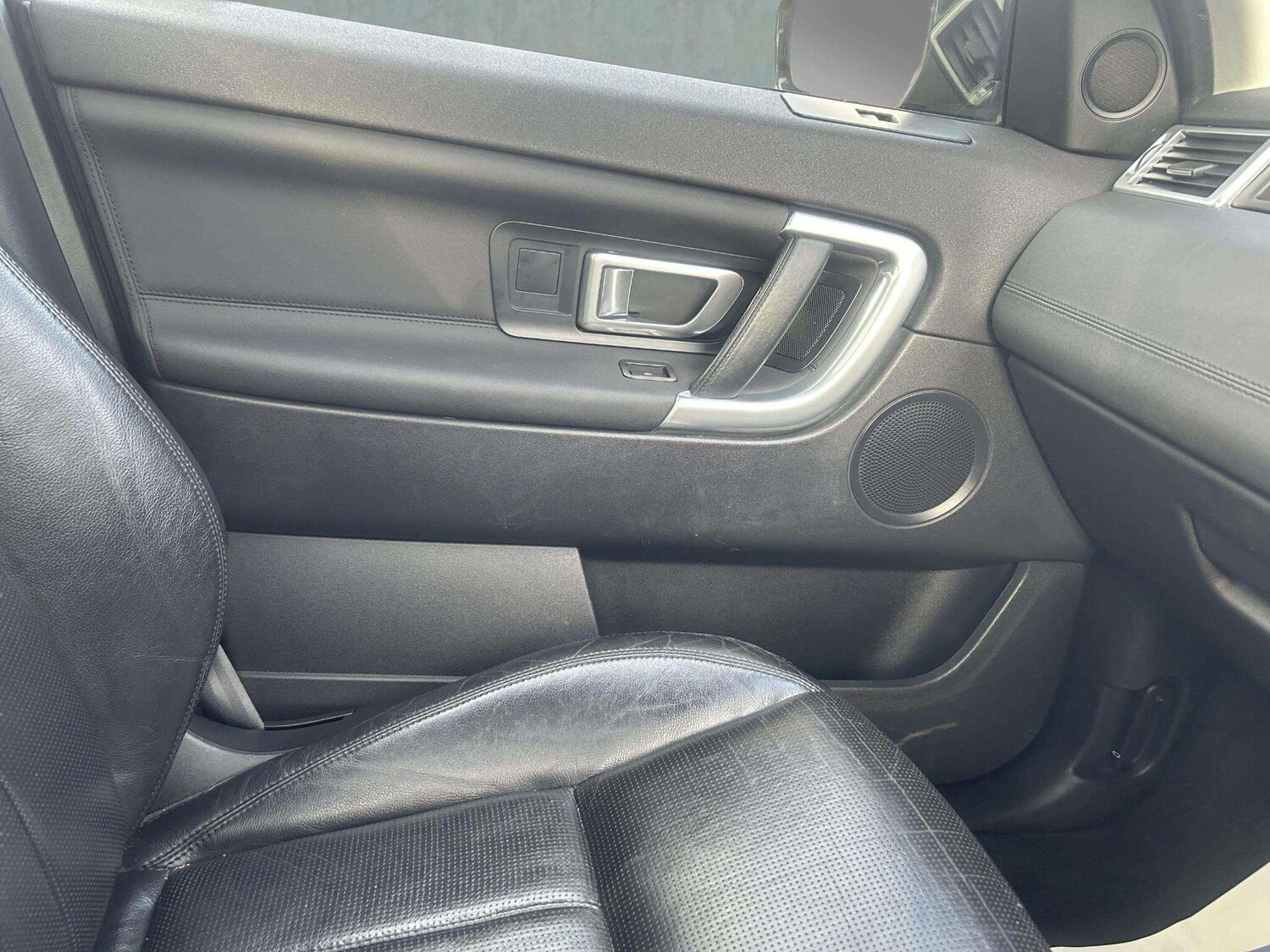 Used Land Rover Discovery Sport 2016 for sale - 76688988: Photo 36