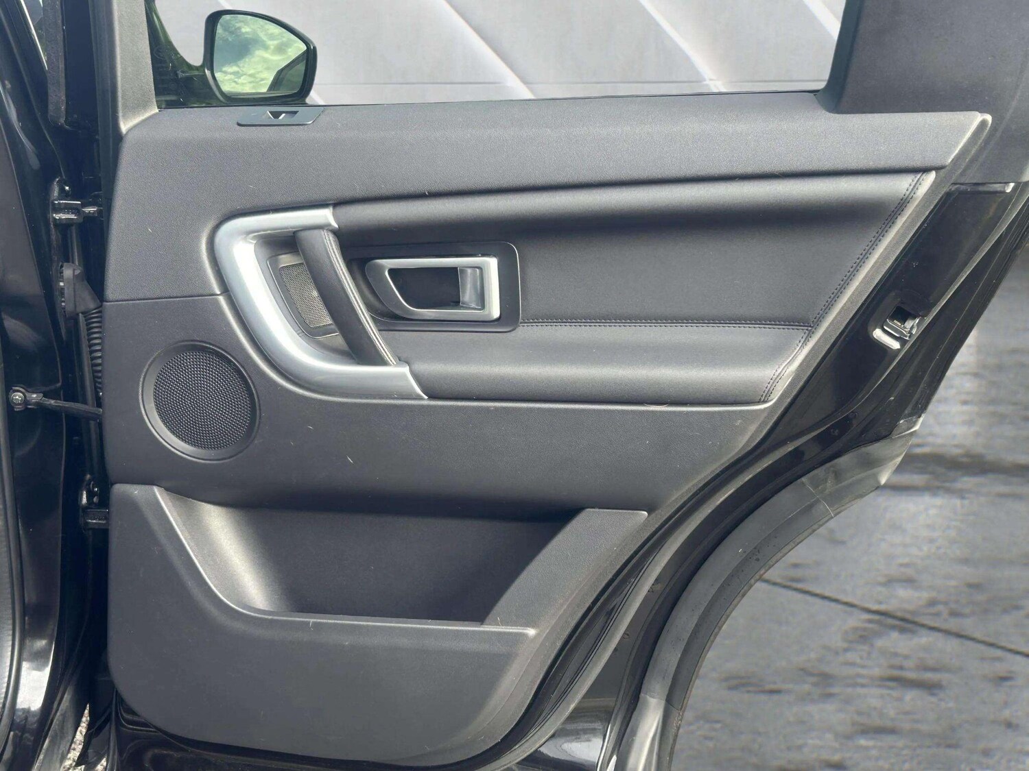 Used Land Rover Discovery Sport 2016 for sale - 76688988: Photo 38