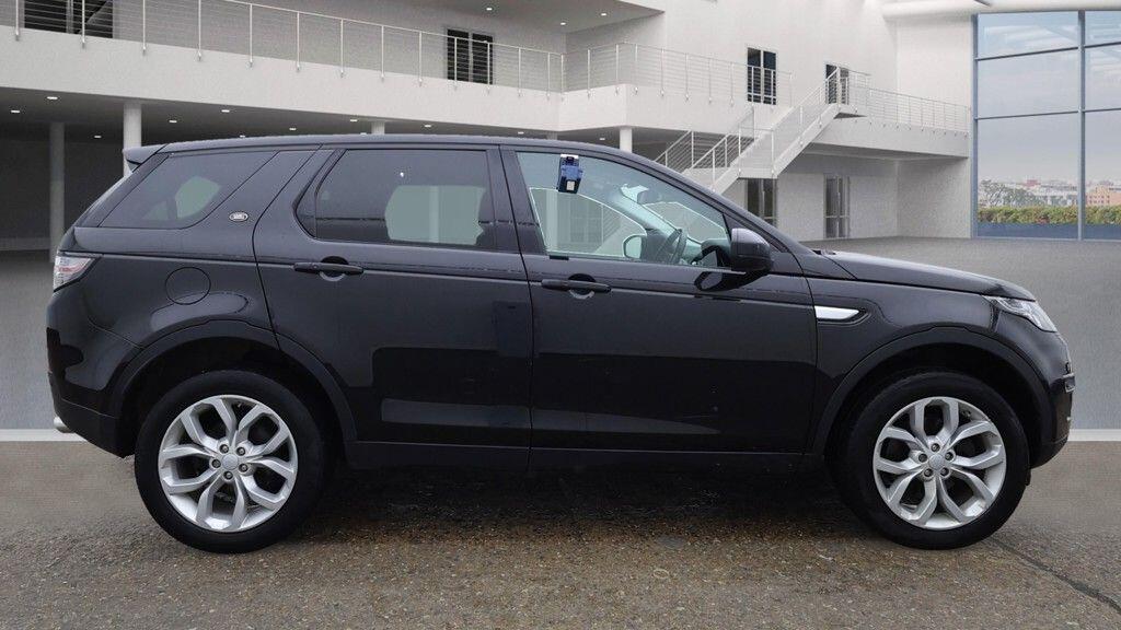 Used Land Rover Discovery Sport 2016 for sale - 76688988: Photo 5