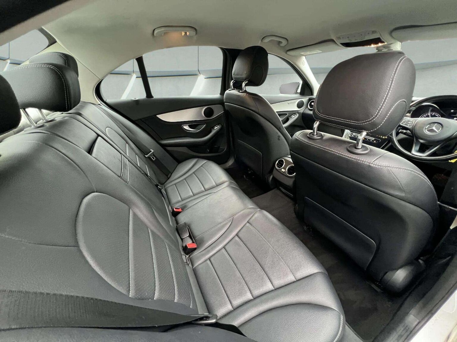 Used Mercedes-Benz C Class 2015 for sale - 76566645: Photo 26