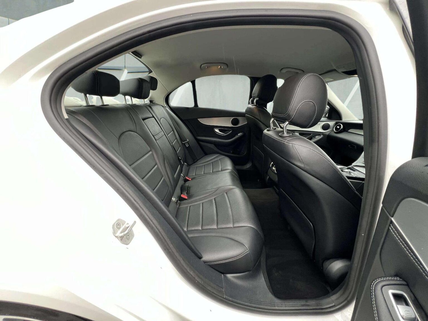 Used Mercedes-Benz C Class 2015 for sale - 76566645: Photo 27