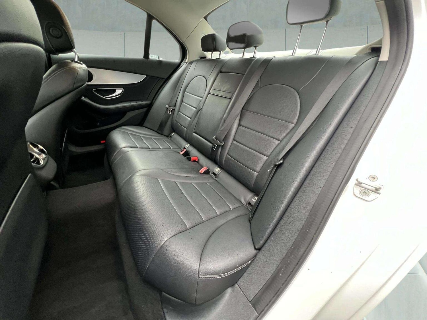 Used Mercedes-Benz C Class 2015 for sale - 76566645: Photo 29