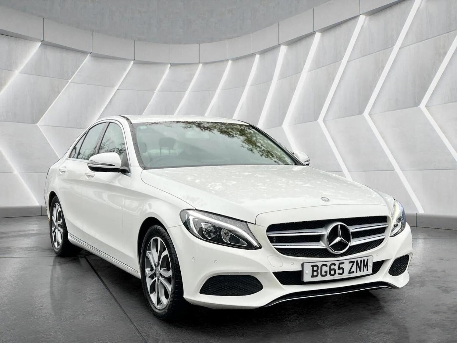 Used Mercedes-Benz C Class 2015 for sale - 76566645: Photo 3