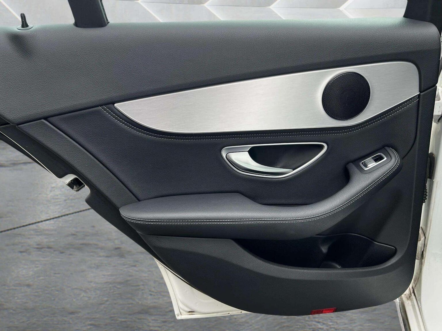 Used Mercedes-Benz C Class 2015 for sale - 76566645: Photo 32