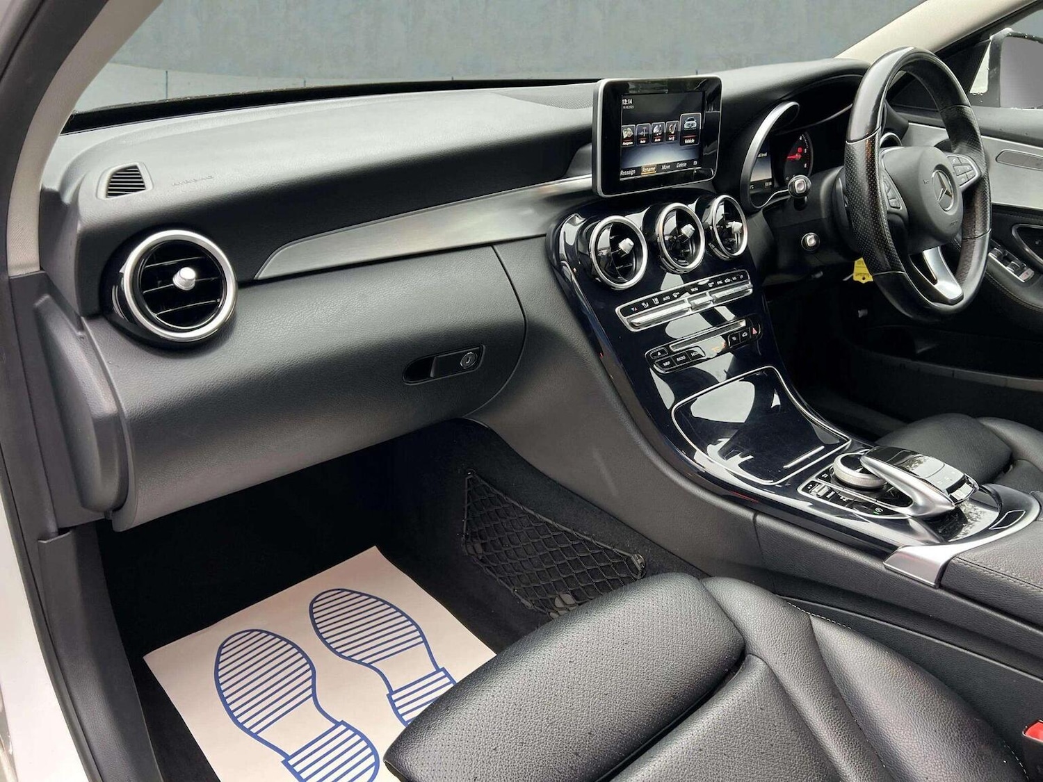 Used Mercedes-Benz C Class 2015 for sale - 76566645: Photo 34