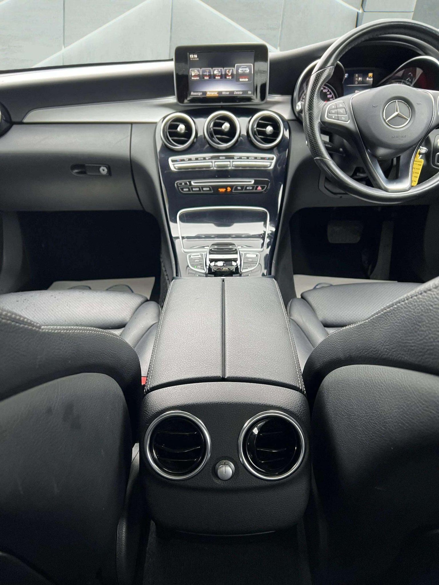 Used Mercedes-Benz C Class 2015 for sale - 76566645: Photo 41