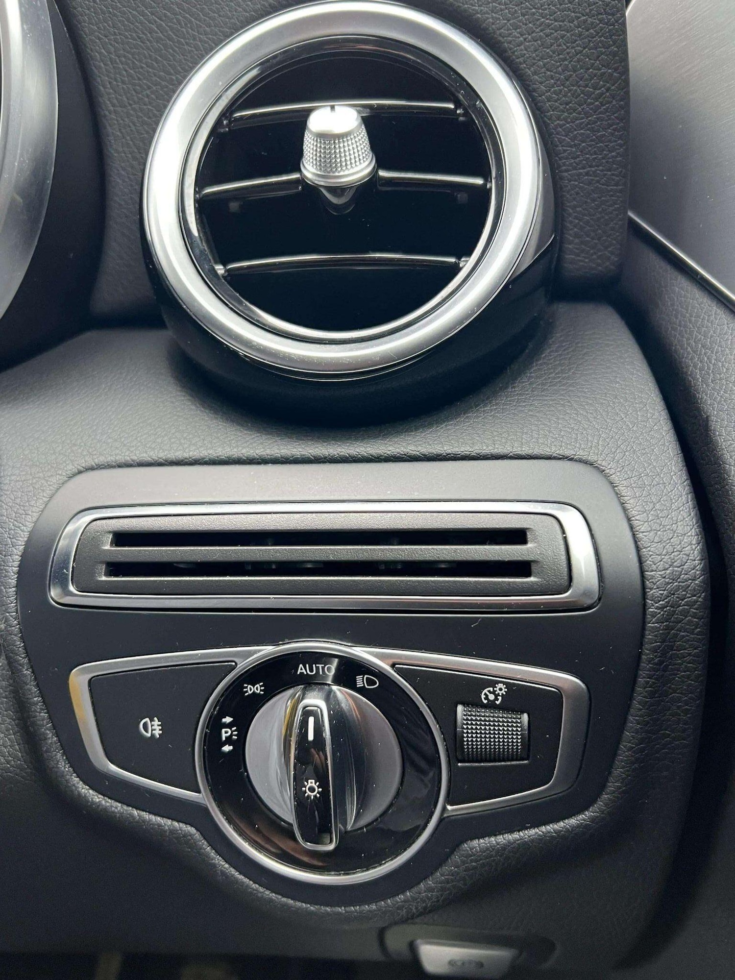 Used Mercedes-Benz C Class 2015 for sale - 76566645: Photo 51