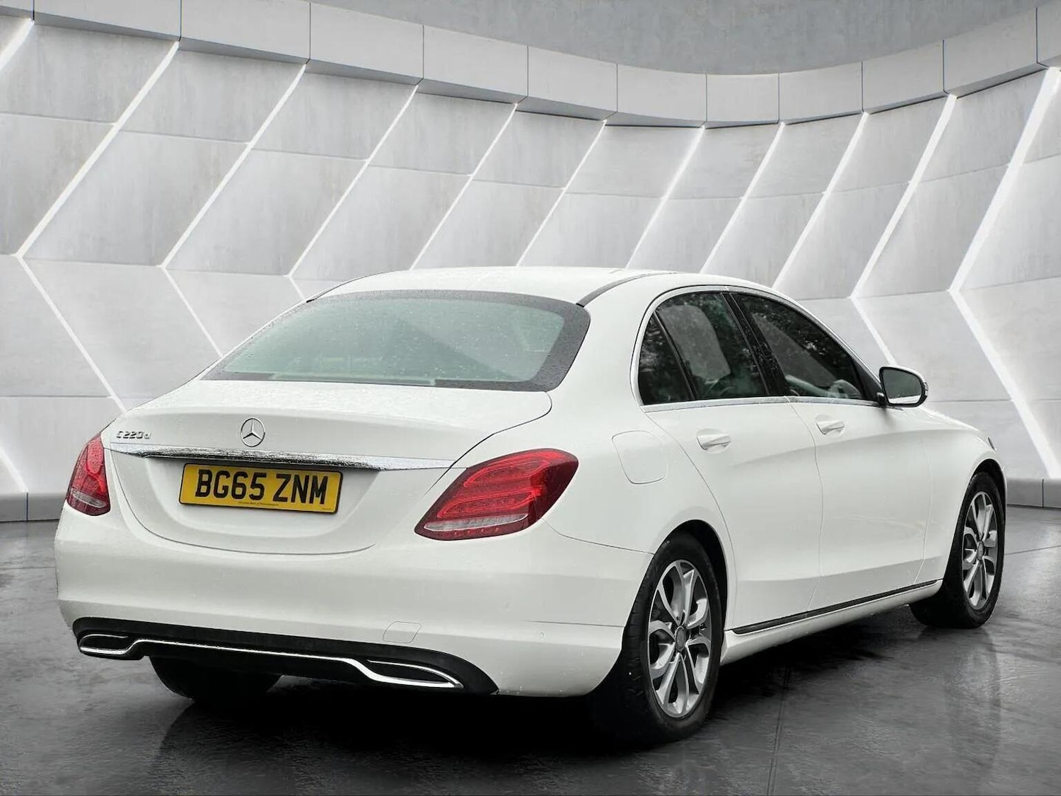 Used Mercedes-Benz C Class 2015 for sale - 76566645: Photo 6