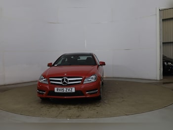 Used Mercedes-Benz C Class 2015 for sale - 77120124: Photo