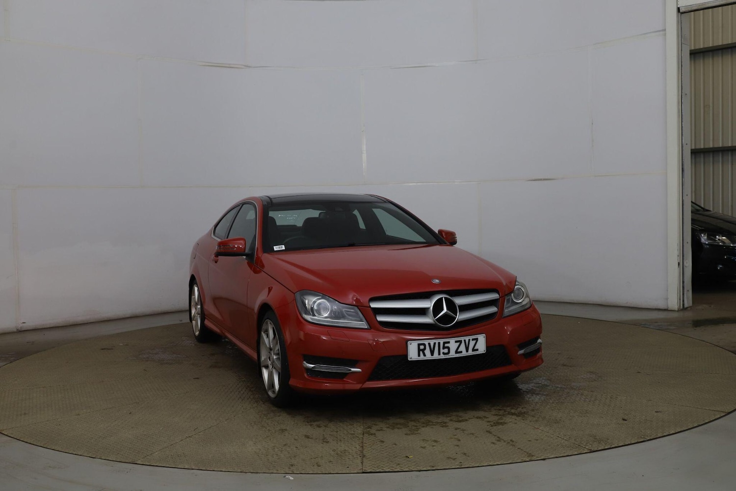 Used Mercedes-Benz C Class 2015 for sale - 77120124: Photo 3
