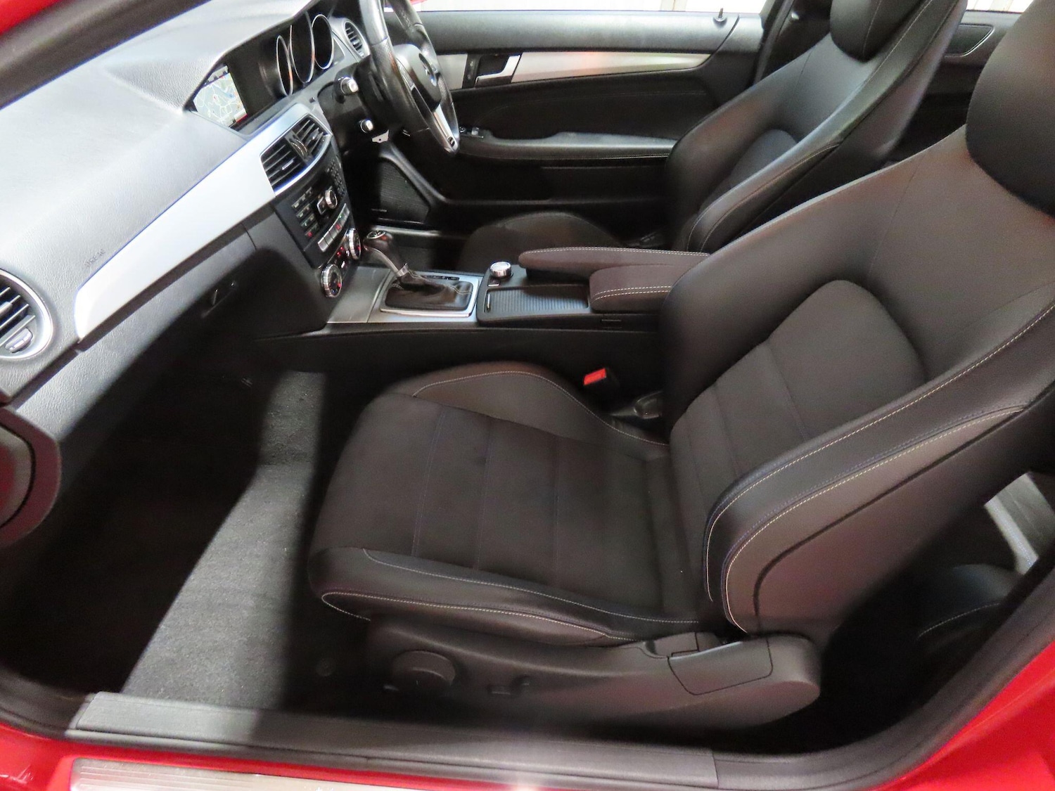 Used Mercedes-Benz C Class 2015 for sale - 77120124: Photo 9