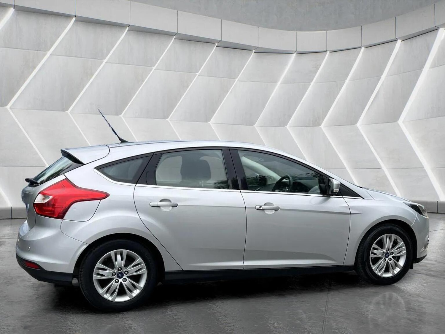 Used Ford Focus 2014 for sale - 76566644: Photo 5