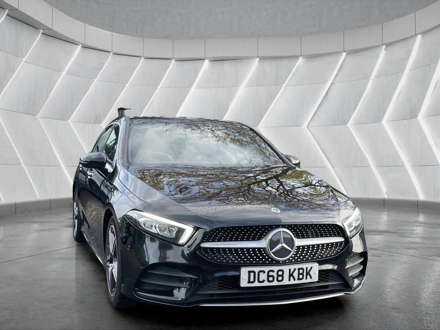 Used Mercedes-Benz A-Class 2018 for sale - 76566619: Photo 4