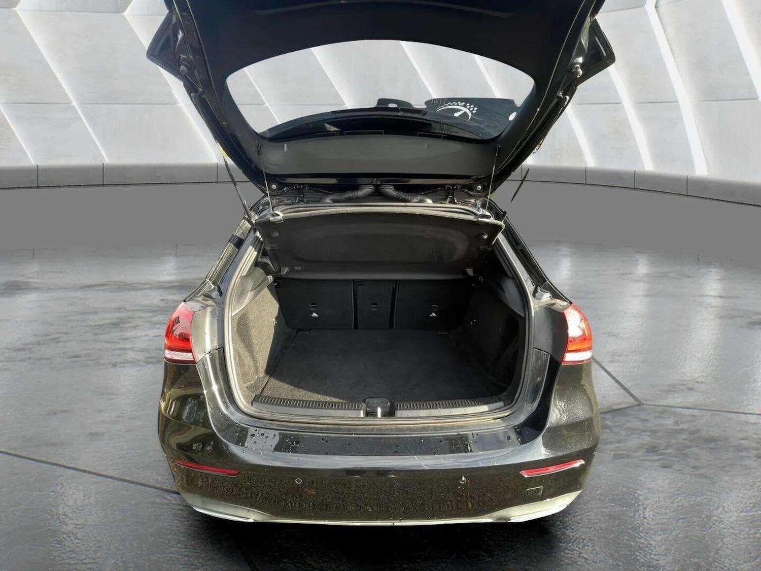 Used Mercedes-Benz A-Class 2018 for sale - 76566619: Photo 49