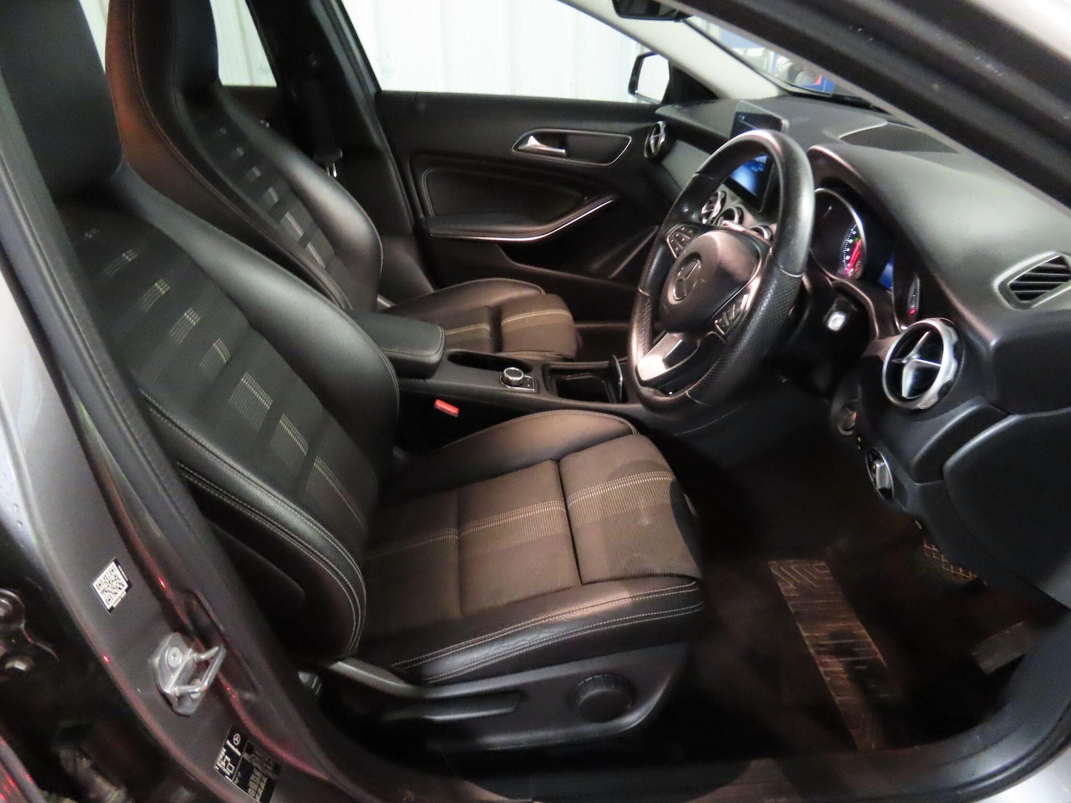 Used Mercedes-Benz GLA 2019 for sale - 76598486: Photo 8