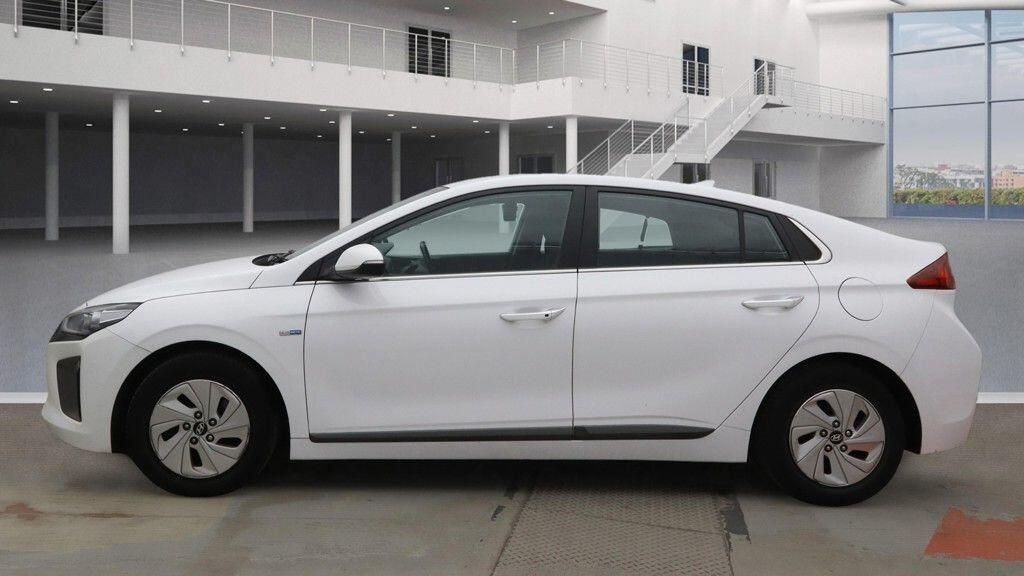 Used Hyundai IONIQ 2018 for sale - 76633854: Photo 6