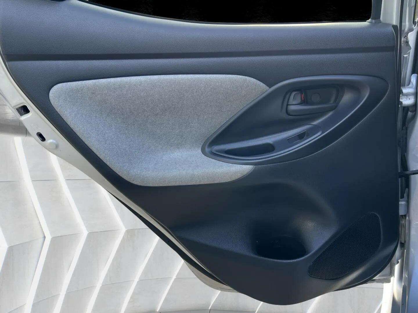 Used Toyota Yaris 2020 for sale - 76598465: Photo 37