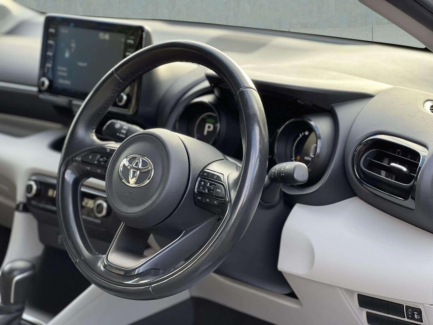 Used Toyota Yaris 2020 for sale - 76598465: Photo 47