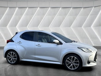 Used Toyota Yaris 2020 for sale - 76598465: Photo
