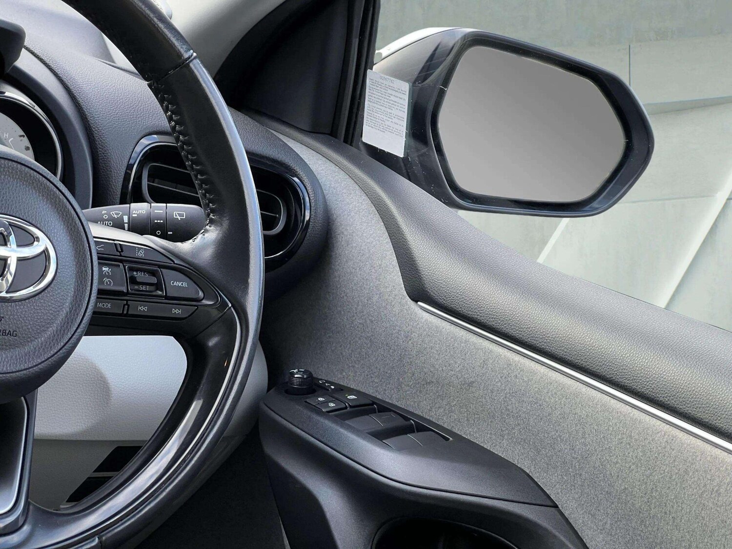 Used Toyota Yaris 2020 for sale - 76598465: Photo 63