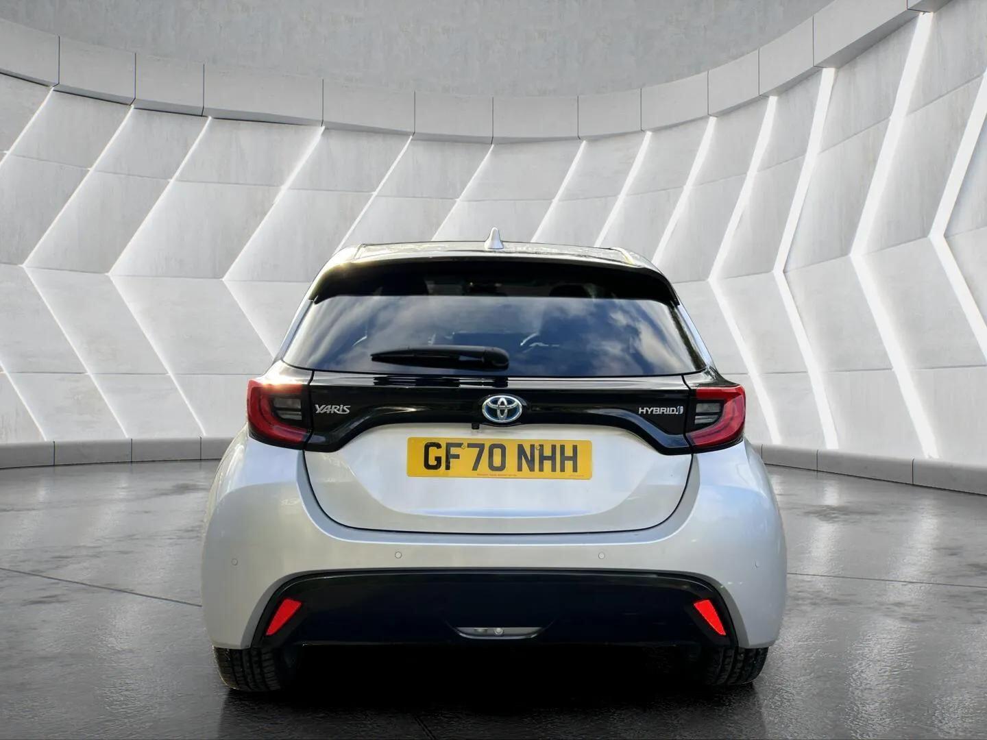 Used Toyota Yaris 2020 for sale - 76598465: Photo 8