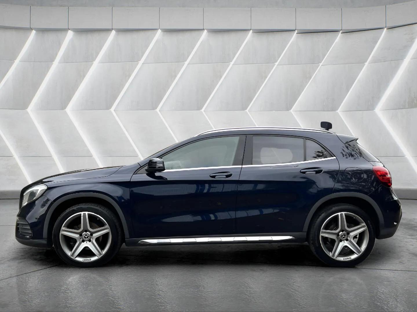 Used Mercedes-Benz GLA 2018 for sale - 76598479: Photo 11