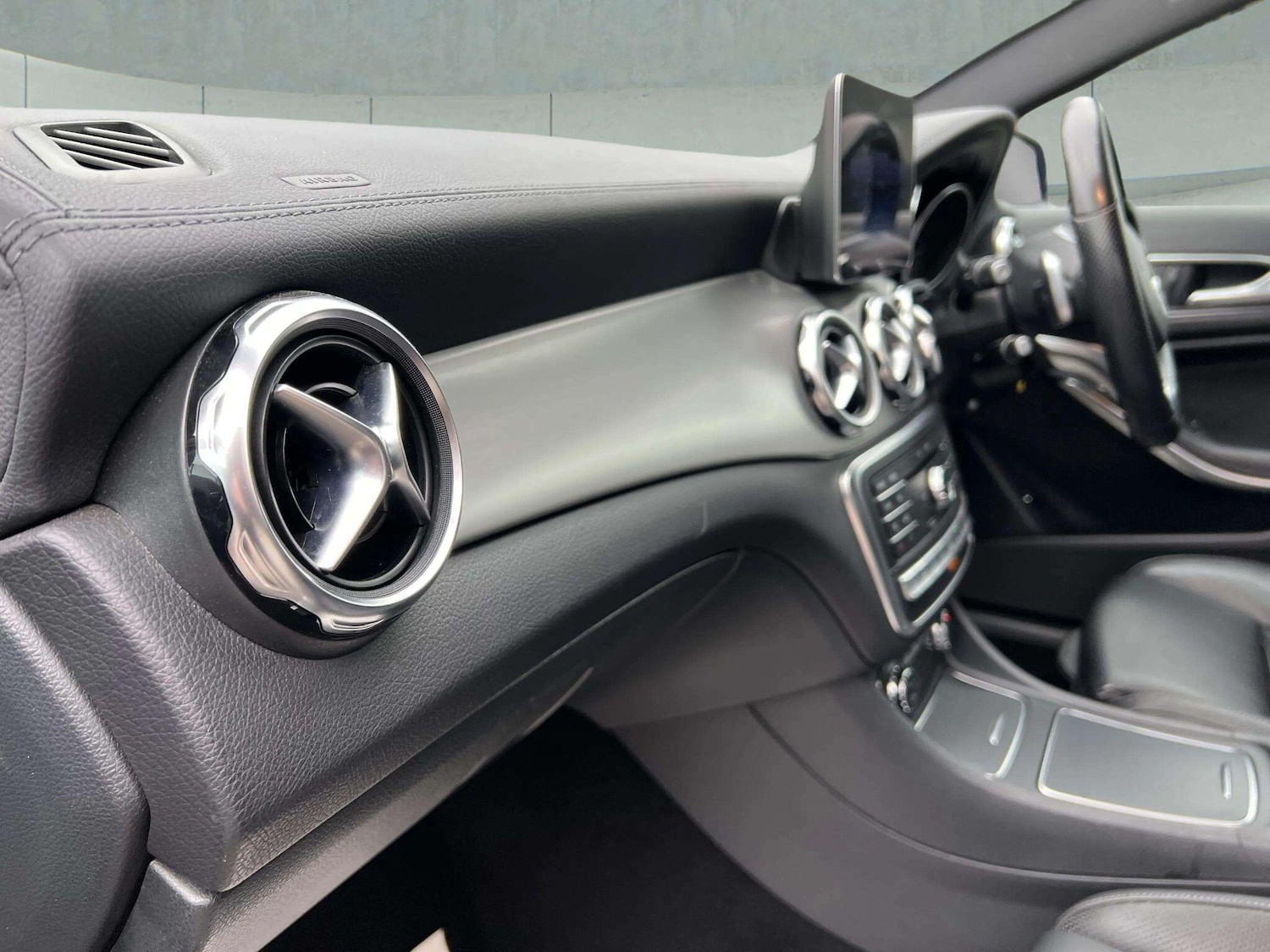 Used Mercedes-Benz GLA 2018 for sale - 76598479: Photo 28