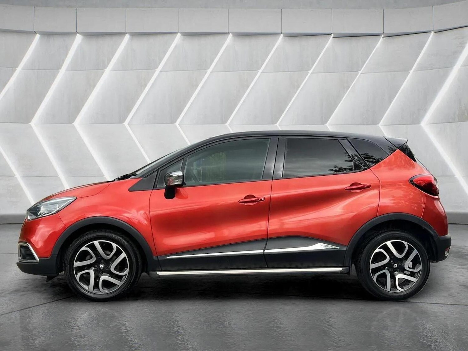 Used Renault Captur 2016 for sale - 76566637: Photo 12