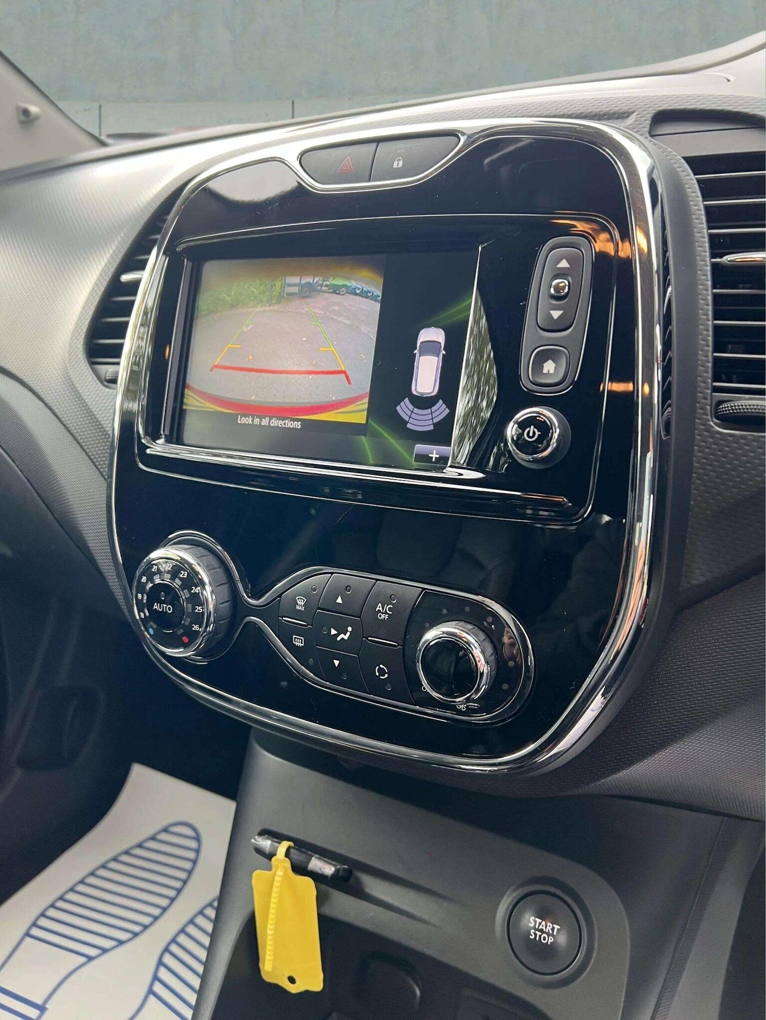 Used Renault Captur 2016 for sale - 76566637: Photo 52