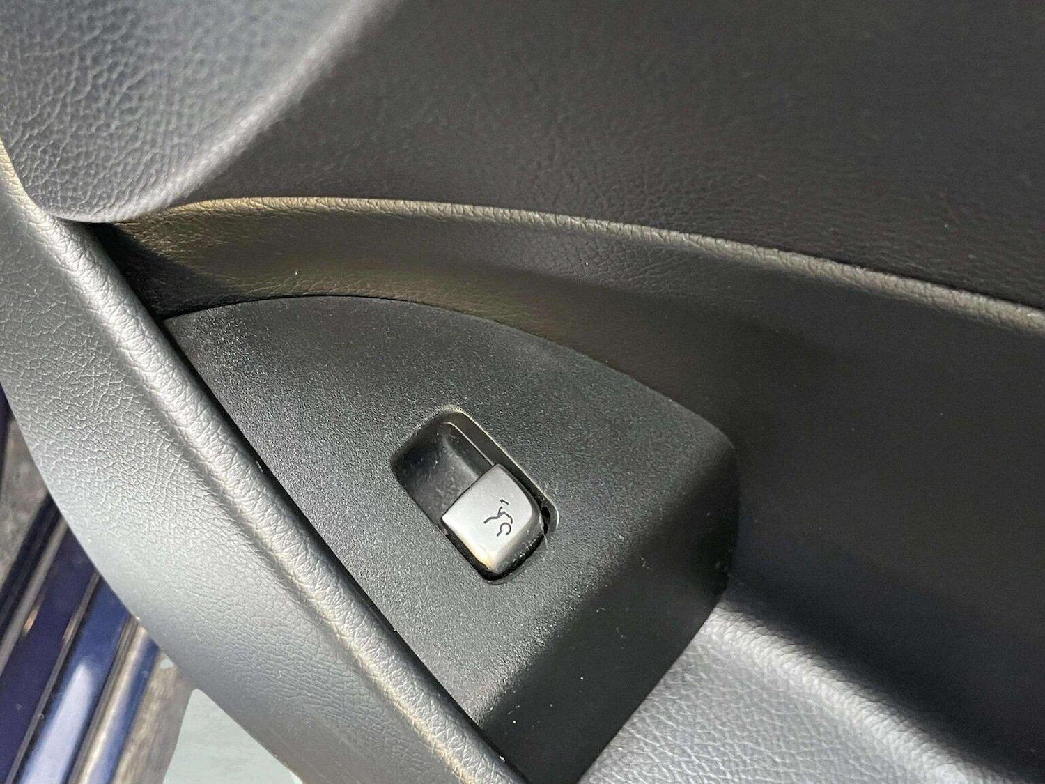 Used Mercedes-Benz E Class 2017 for sale - 76566615: Photo 40